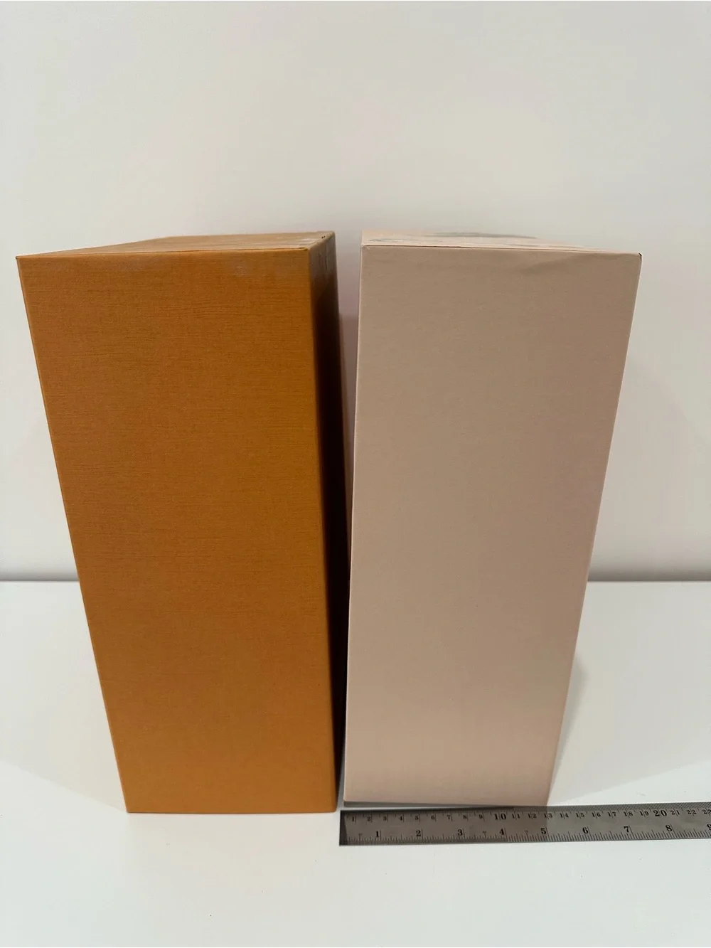 LV Shoe Box Damaged, 13.5x10.5x5.5”|See Description for Important Notice